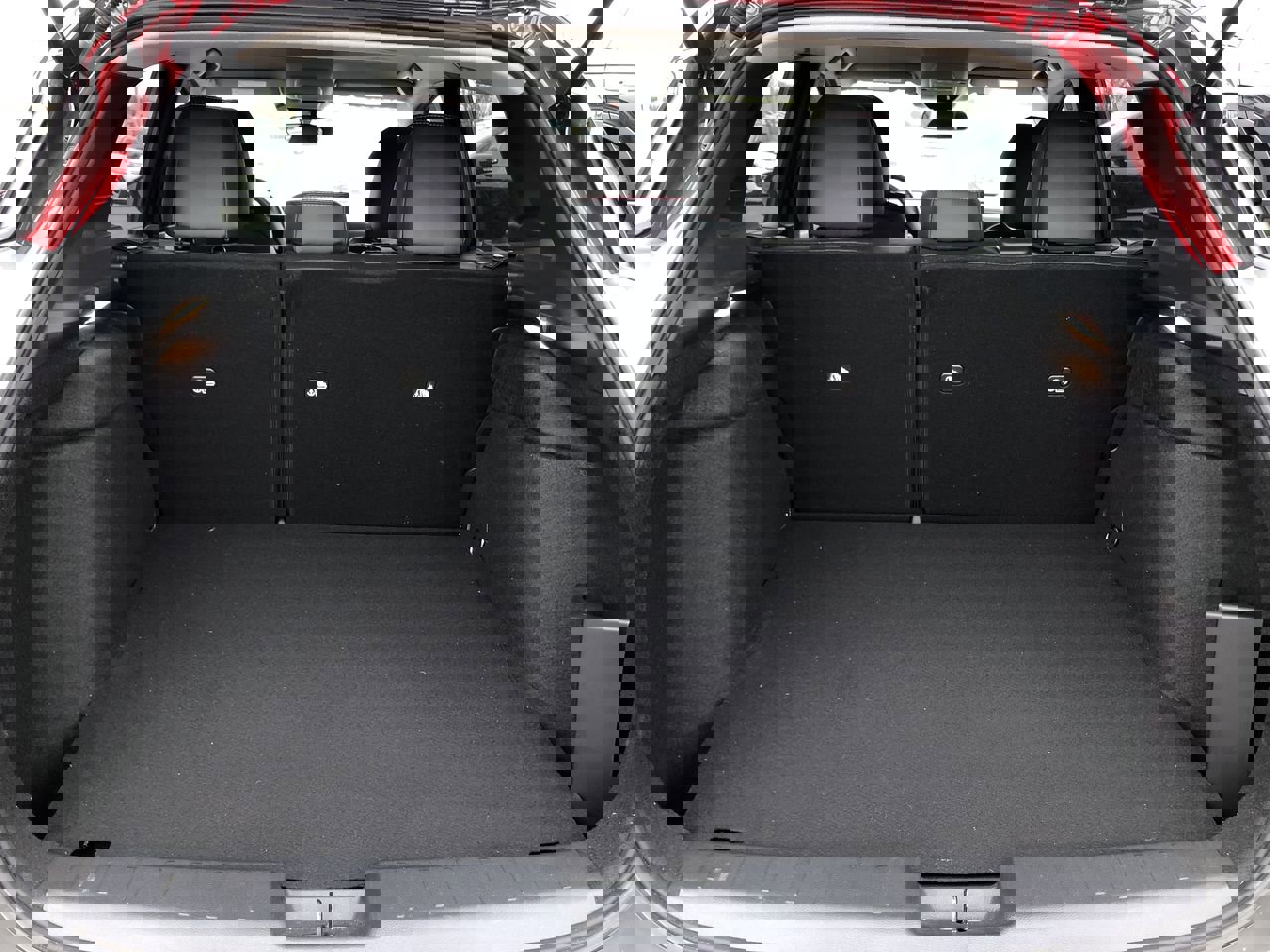 Used 2025 Nissan Kicks SR image 17