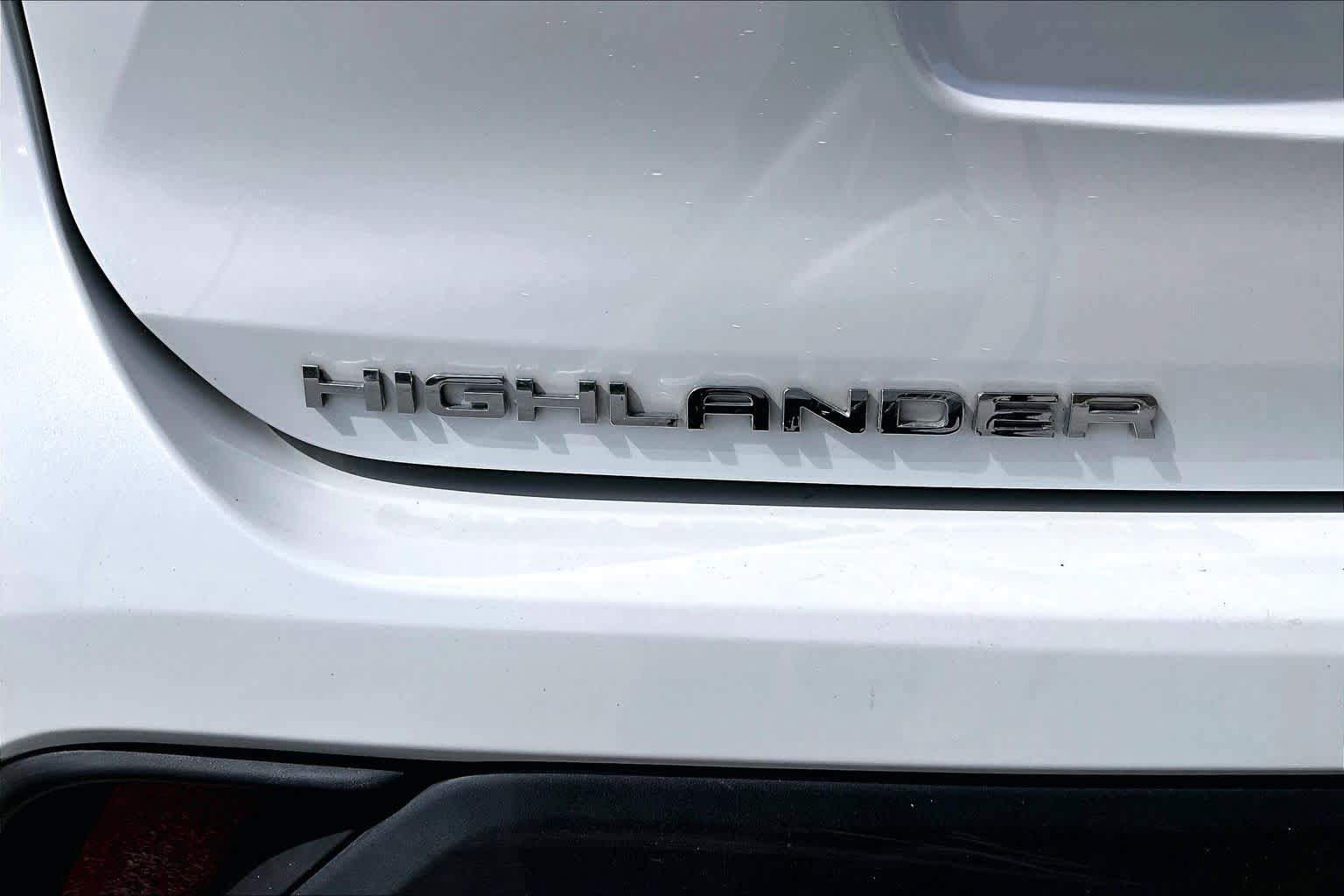 Used 2023 Toyota Highlander XLE FWD image 10
