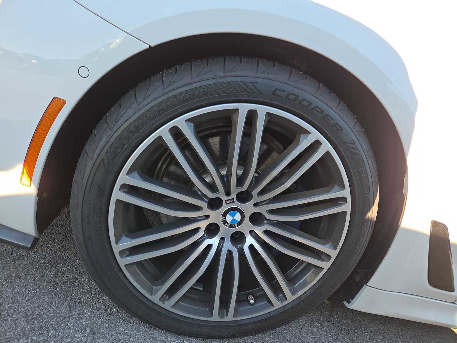 Used 2017 BMW 540i image 7