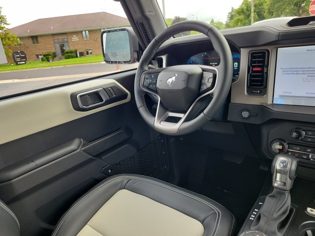 New 2026 Ford Bronco Outer Banks w/ Sasquatch Package AWD/4WD image 13