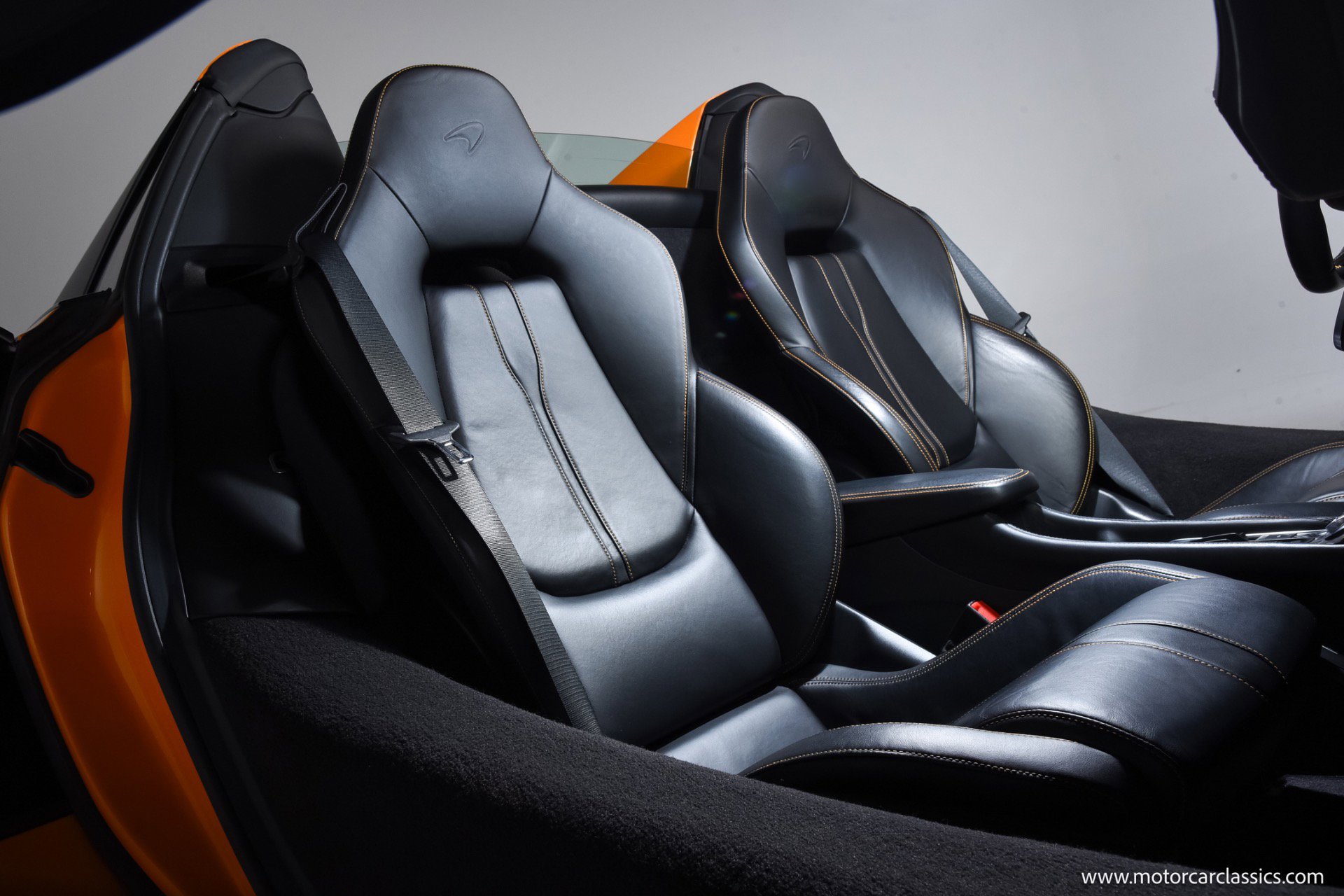 Used 2020 McLaren 570S Spider image 27