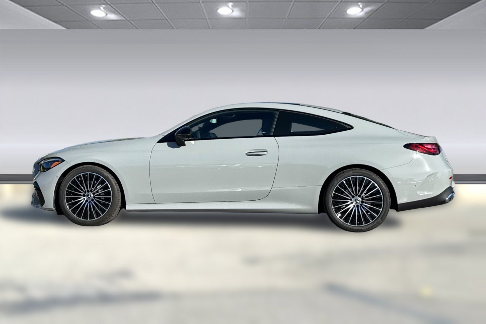 New 2027 Mercedes-Benz CLE 300 4MATIC Coupe image 2