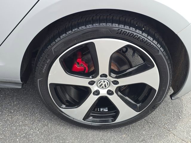 Used 2016 Volkswagen GTI SE w/ Lighting Package (SEL) FWD image 15