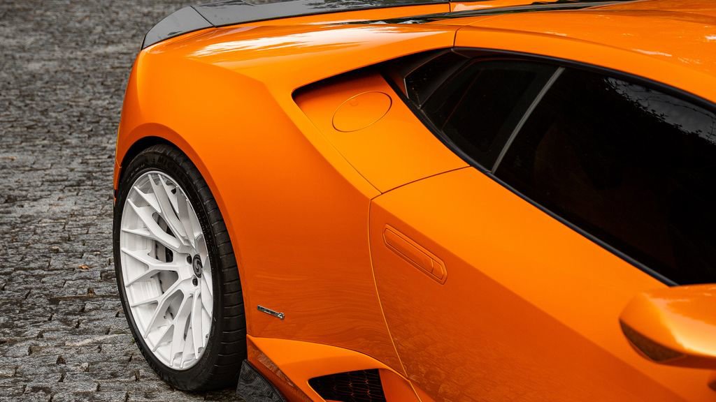 Used 2015 Lamborghini Huracan LP 610-4 image 22