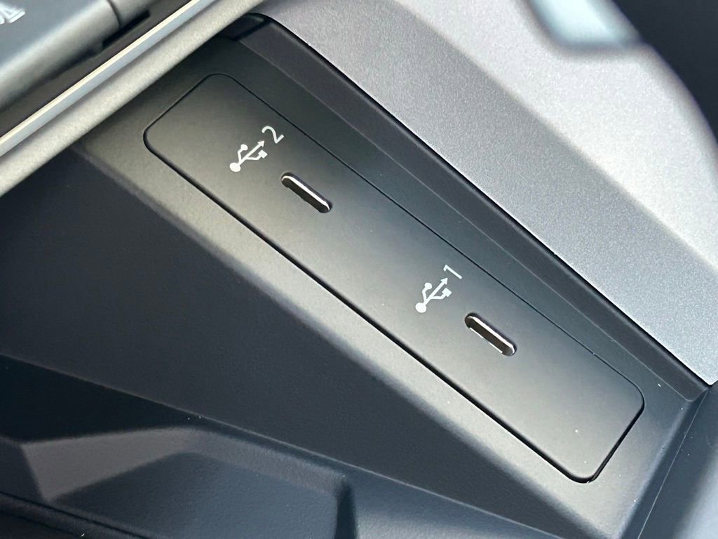 New 2025 Audi Q3 2.0T Premium w/ Convenience Package AWD/4WD image 37