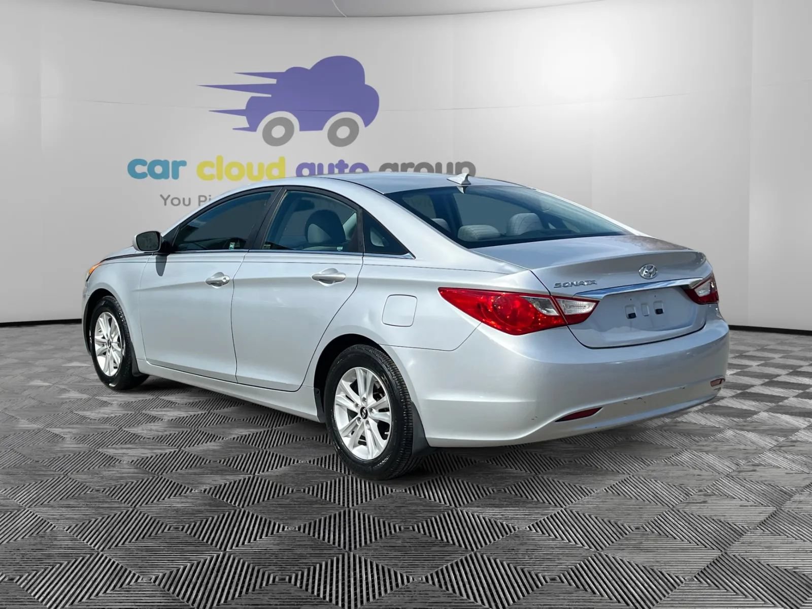 Used 2012 Hyundai Sonata GLS w/ Popular Equipment Pkg FWD image 3