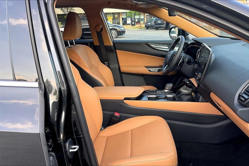 Used 2025 Lexus NX 350 AWD w/ Accessory Package (2T) image 7