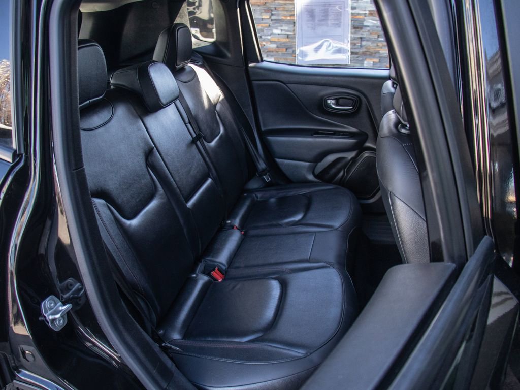 Used 2022 Jeep Renegade Trailhawk image 23