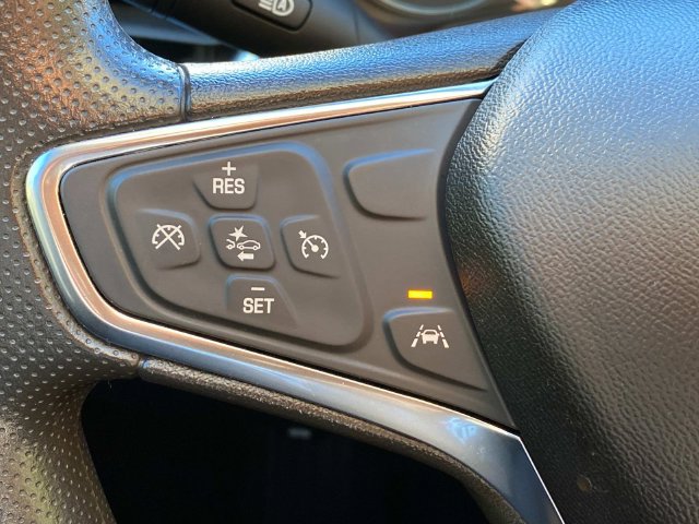 Used 2020 Chevrolet Equinox LT FWD image 19