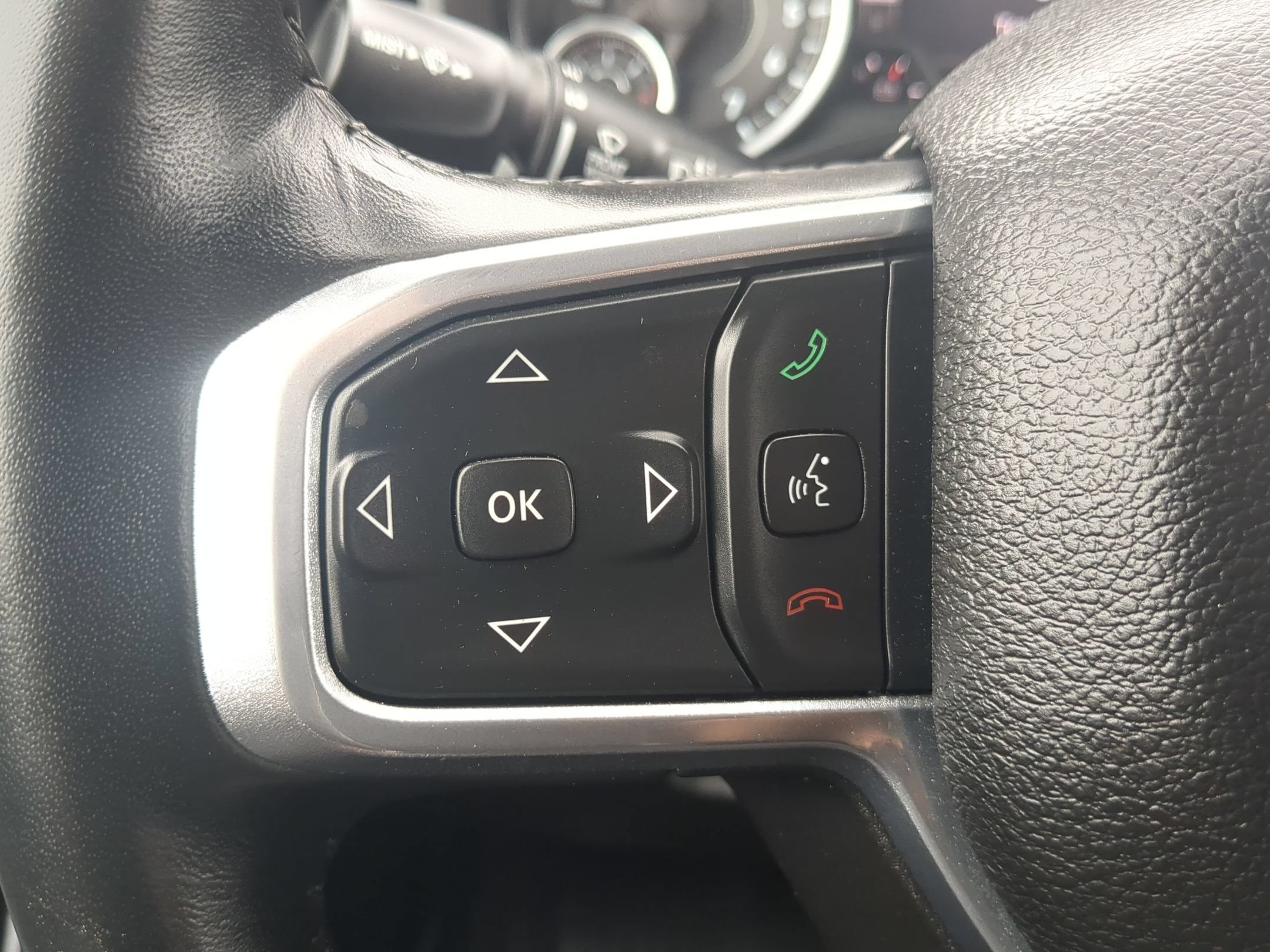 Used 2022 RAM 1500 Laramie AWD/4WD image 22