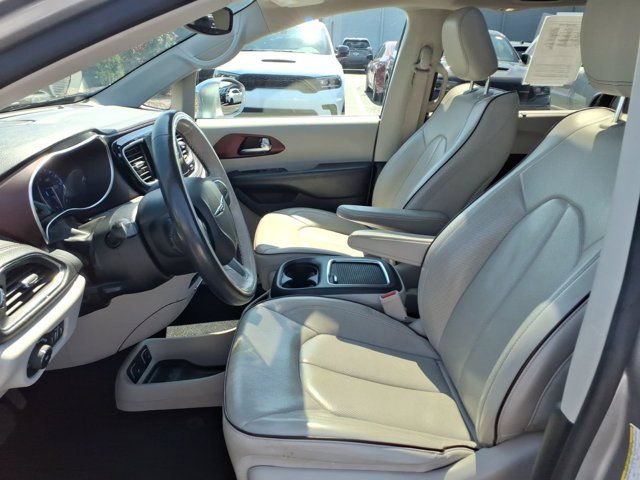 Used 2019 Chrysler Pacifica Limited FWD image 63