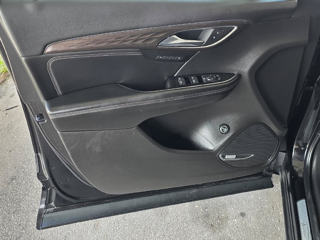 Used 2023 Buick Envision Avenir AWD/4WD image 47