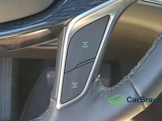 Certified 2022 Cadillac XT5 Premium Luxury AWD/4WD image 25