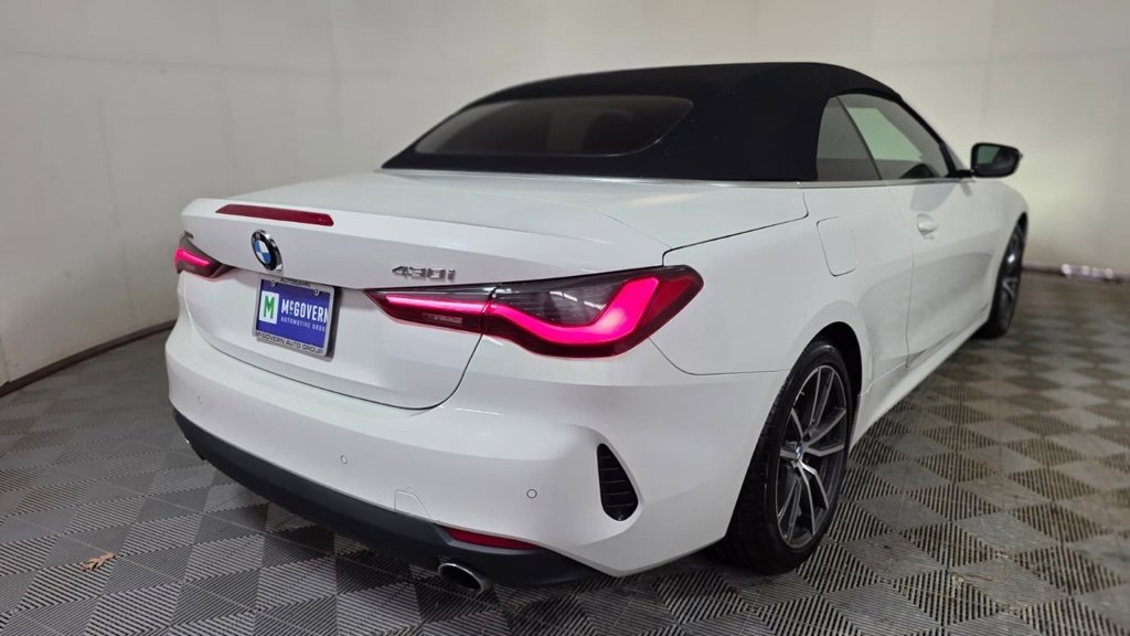 Used 2022 BMW 430i xDrive Convertible w/ Premium Package image 7