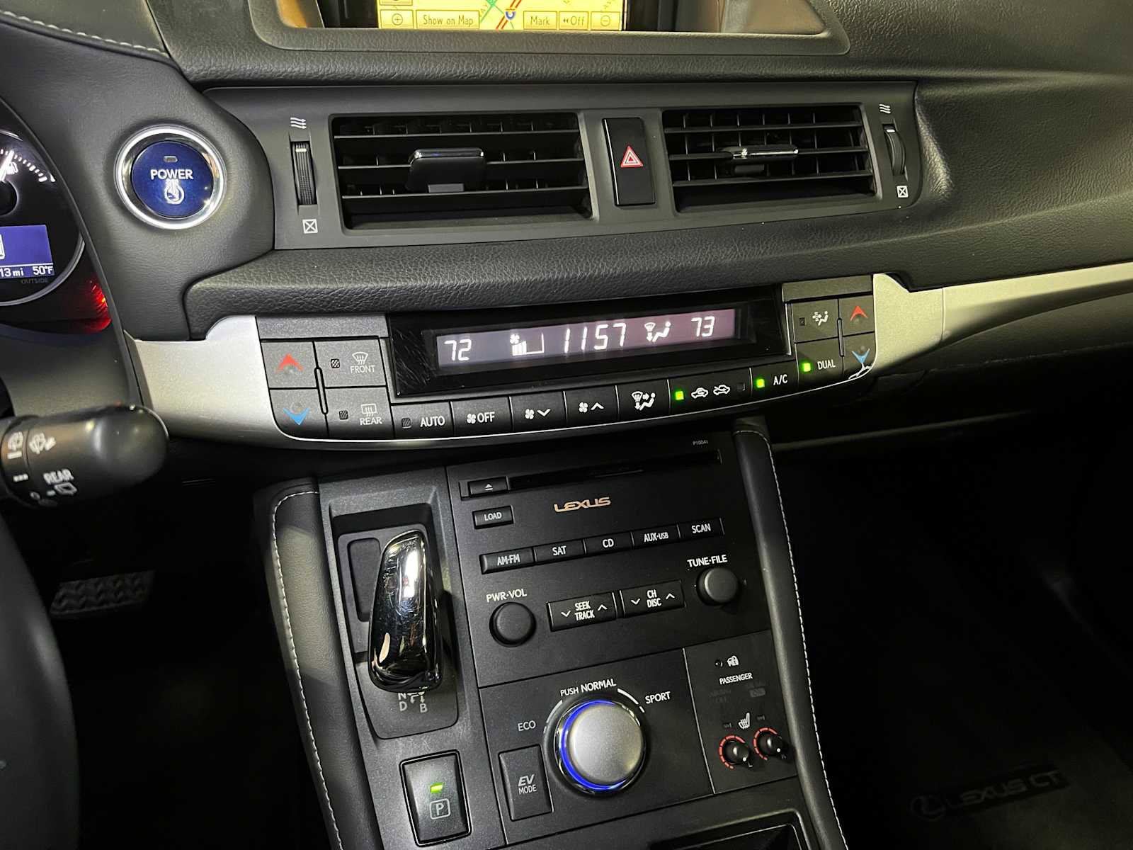 Used 2011 Lexus CT 200h Premium image 32