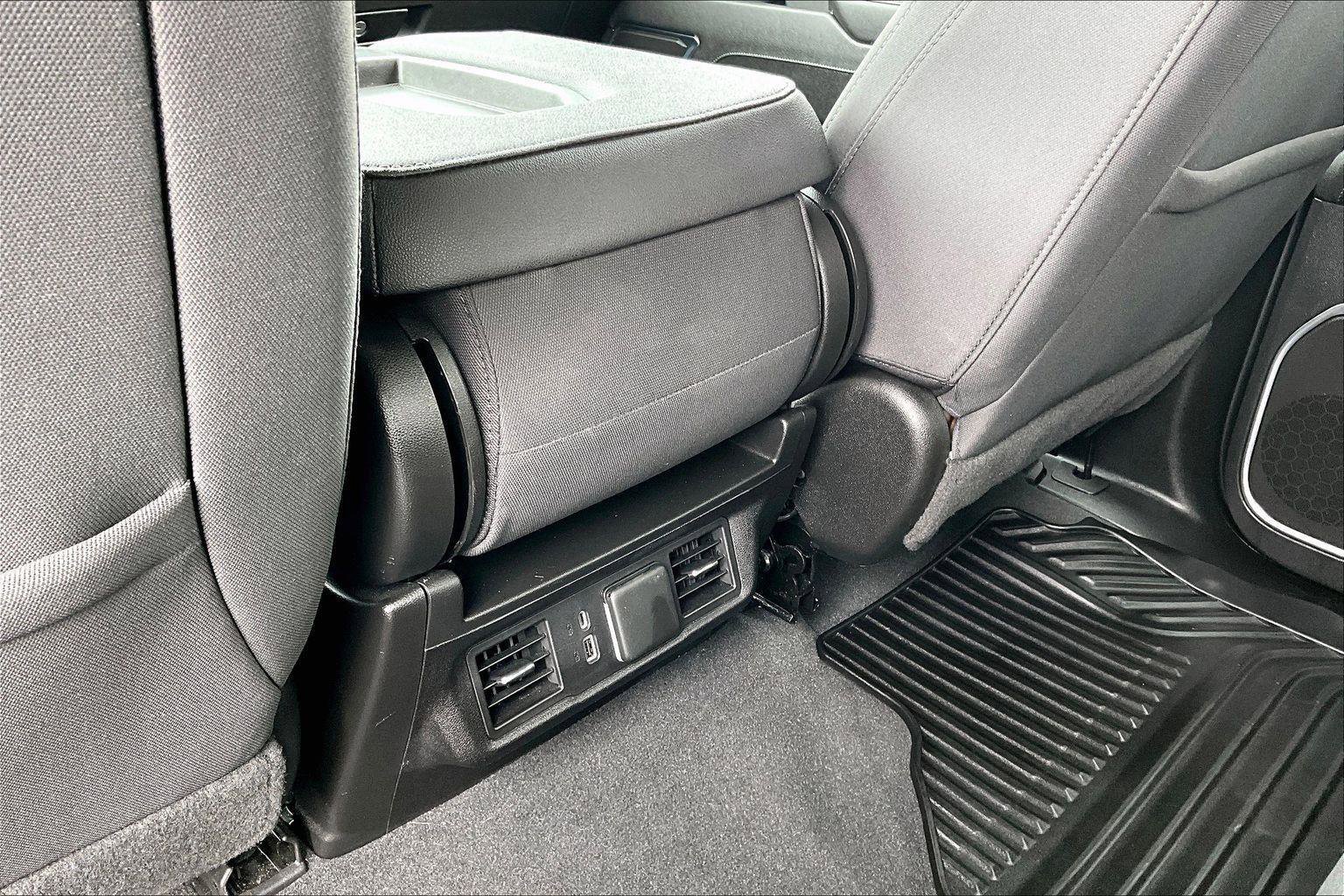 Used 2023 Chevrolet Silverado 1500 LT AWD/4WD image 33