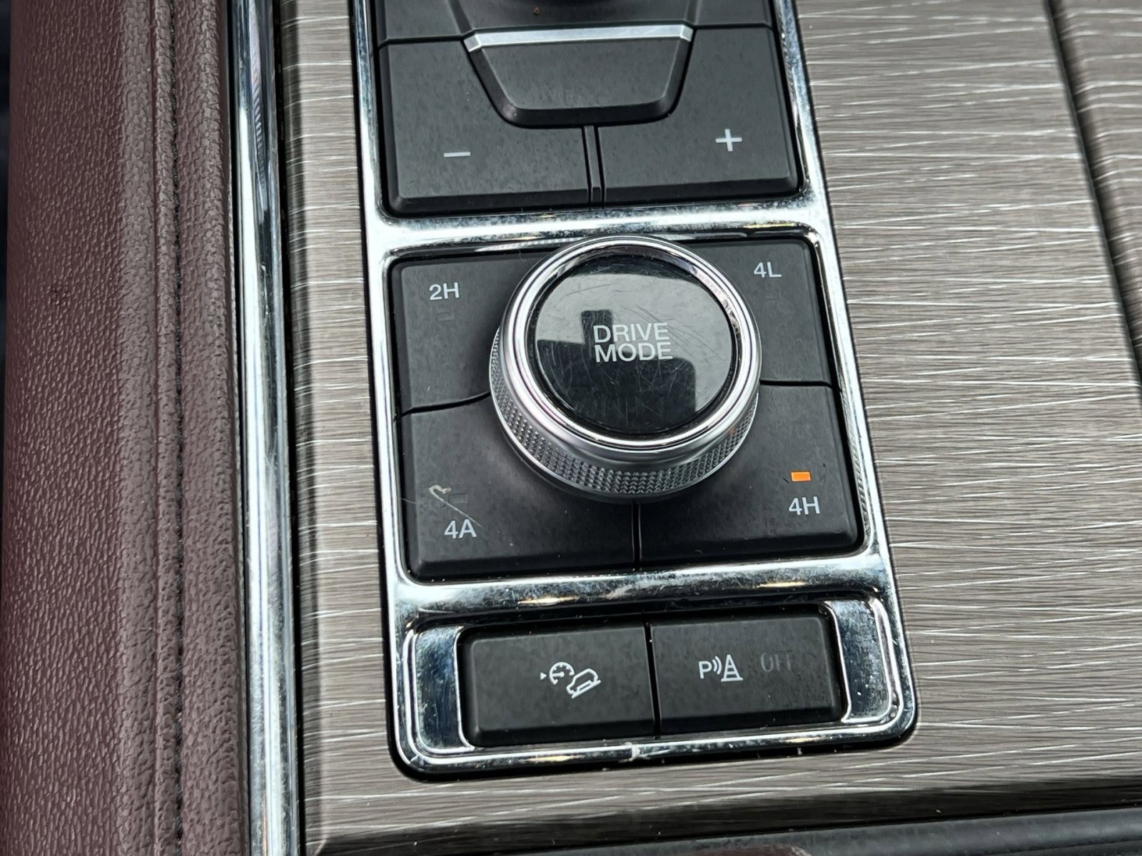 Used 2023 Ford Expedition Max Limited image 34