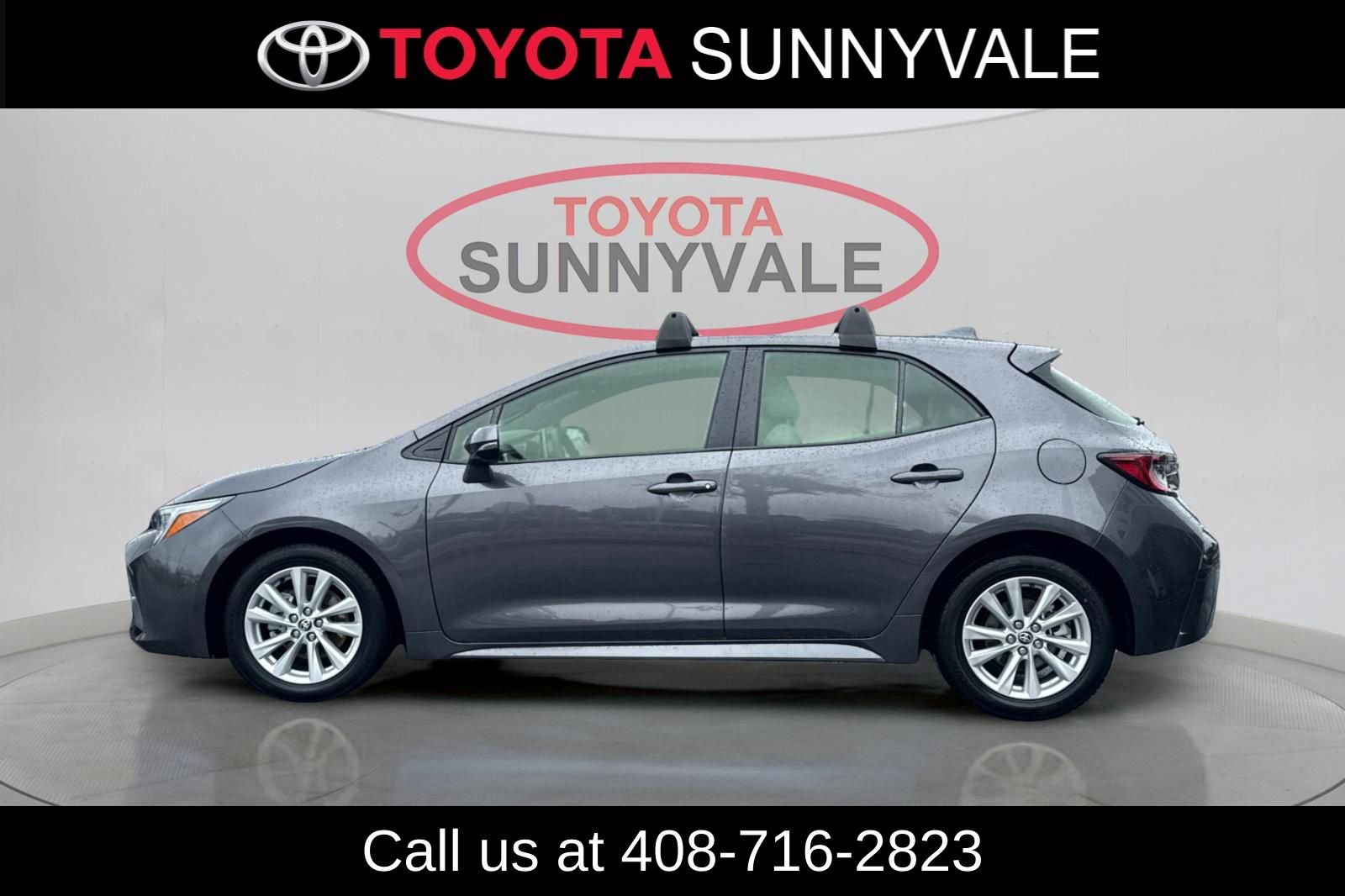 Used 2023 Toyota Corolla SE w/ SE Premium Package image 7