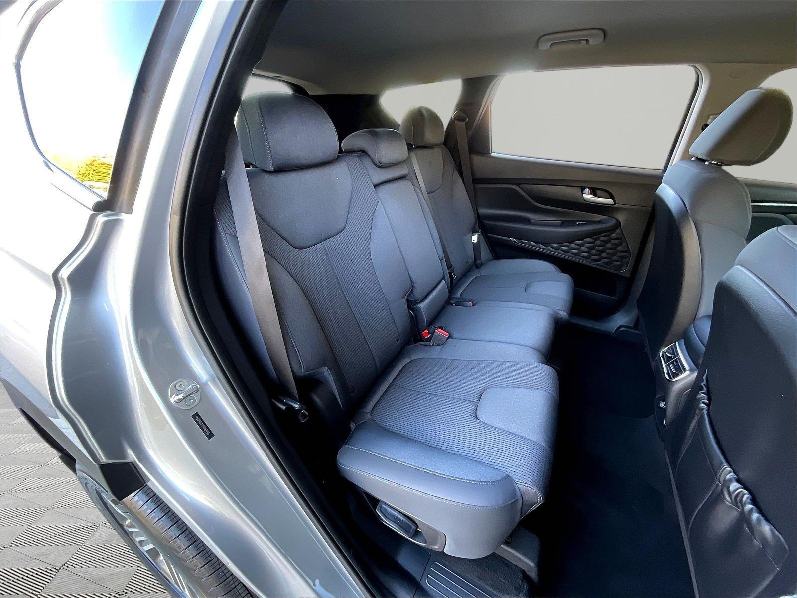 Used 2023 Hyundai Santa Fe SE AWD/4WD image 24