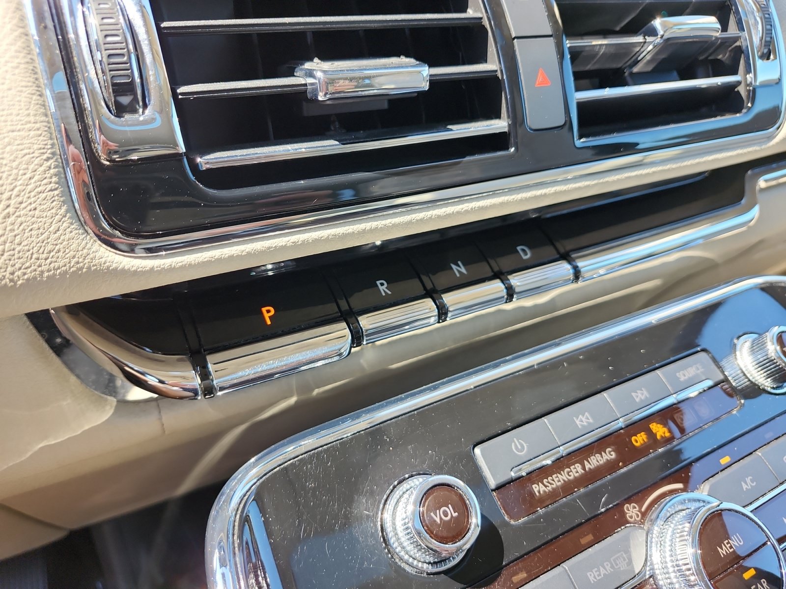 Used 2019 Lincoln Navigator Reserve AWD/4WD image 24