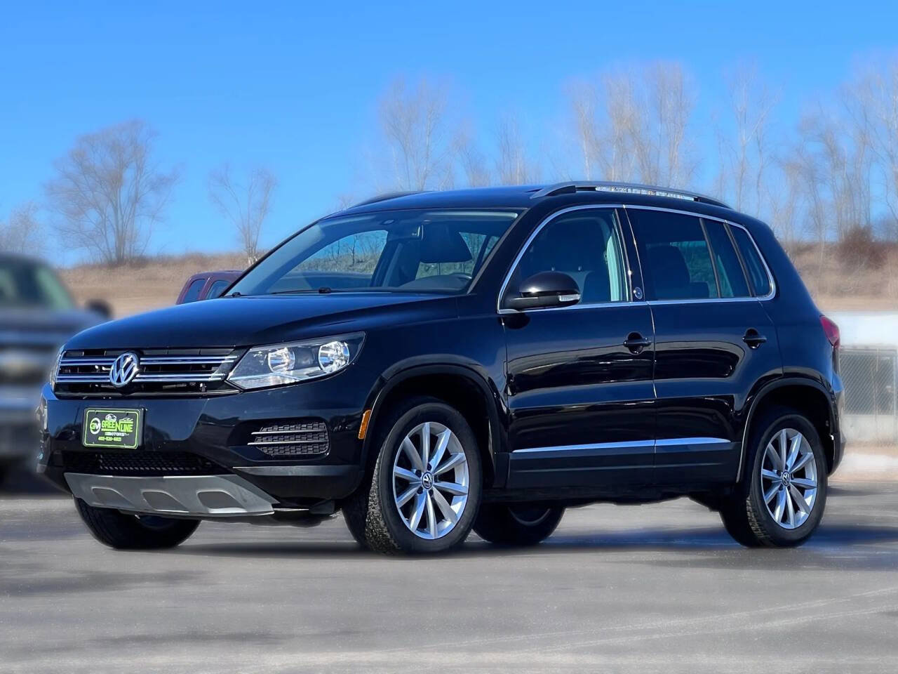 Used 2017 Volkswagen Tiguan Wolfsburg Edition image 3