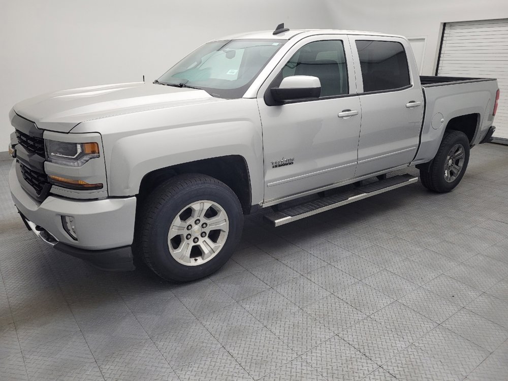 Used 2018 Chevrolet Silverado 1500 LT w/ Texas Edition AWD/4WD image 2