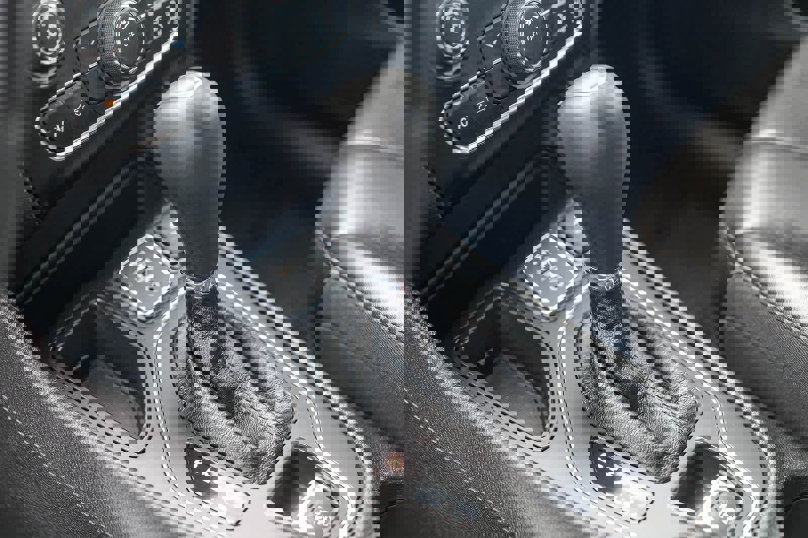 Used 2019 Jeep Cherokee Latitude Plus image 18