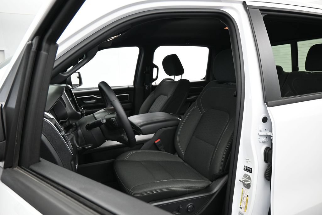 Used 2025 RAM 1500 Big Horn AWD/4WD image 10