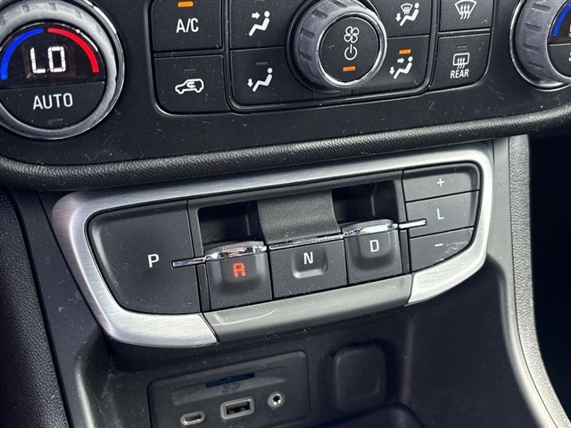 Certified 2024 GMC Terrain SLT w/ LPO, Floor Liner Package FWD image 15