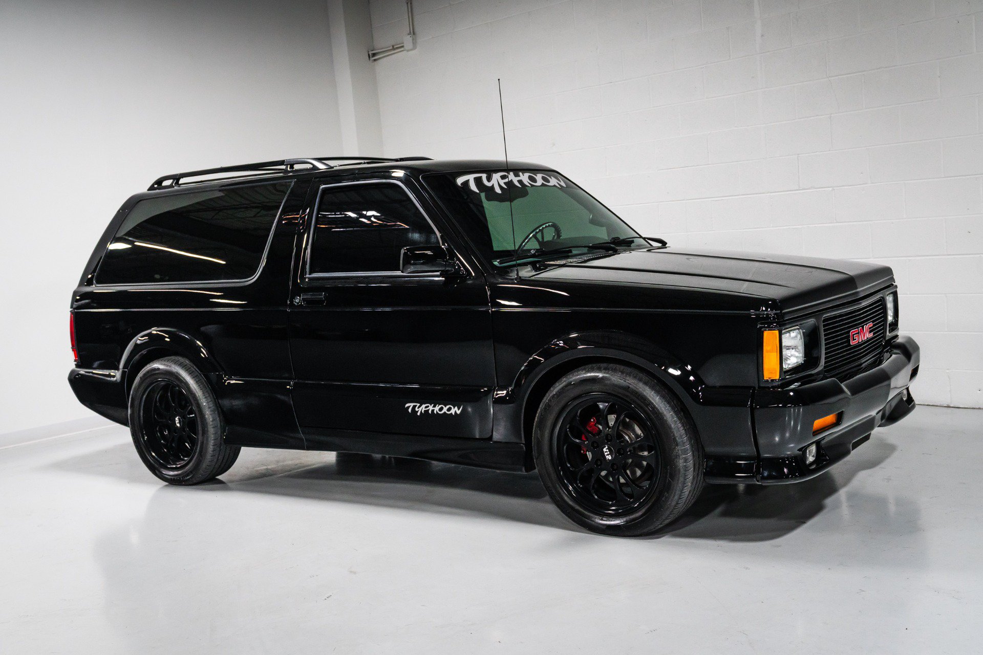 Used 1993 GMC Jimmy AWD/4WD video 1
