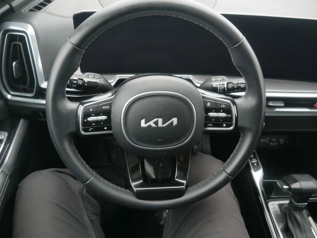 Used 2025 Kia Sorento SX FWD image 25