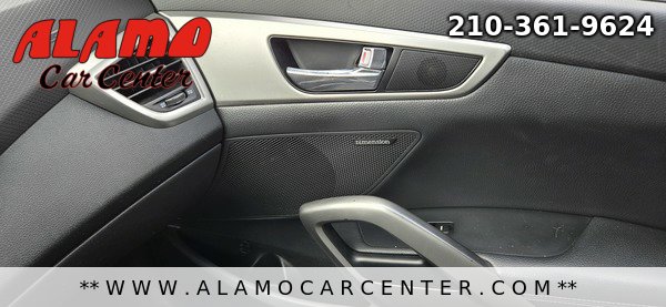 Used 2012 Hyundai Veloster w/ Style Pkg image 36