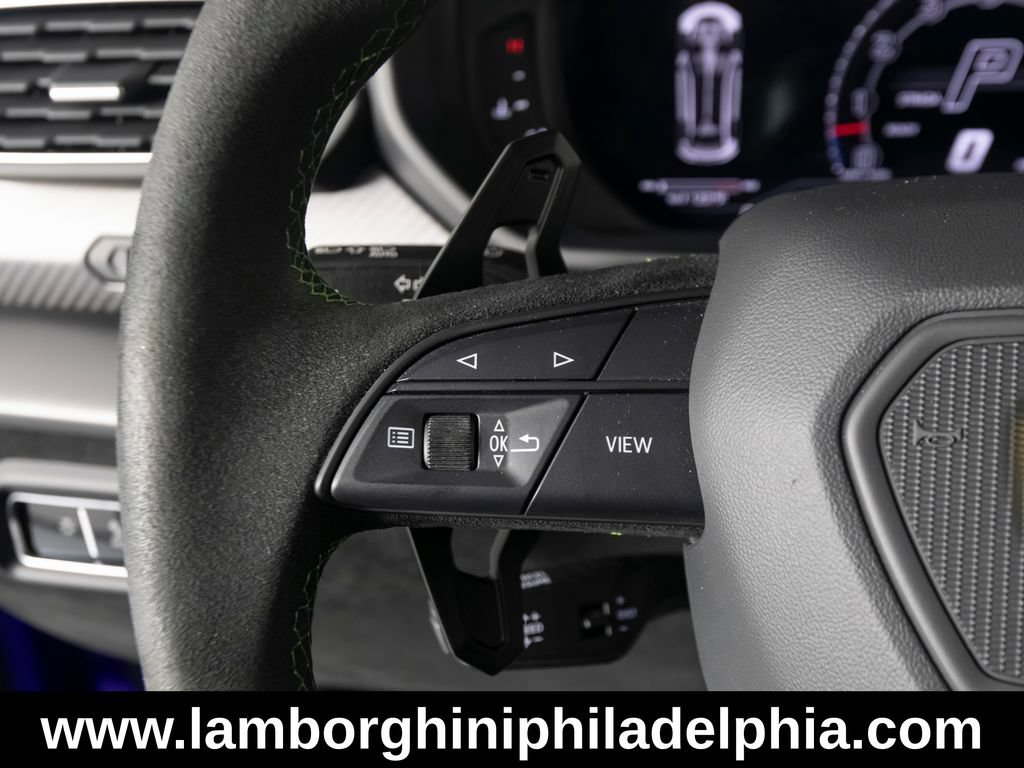 Used 2024 Lamborghini Urus Performante AWD/4WD image 19