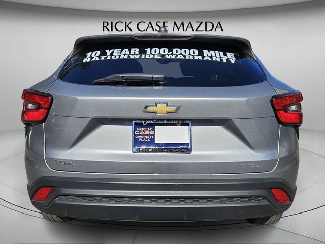 Used 2024 Chevrolet Trax LS image 6
