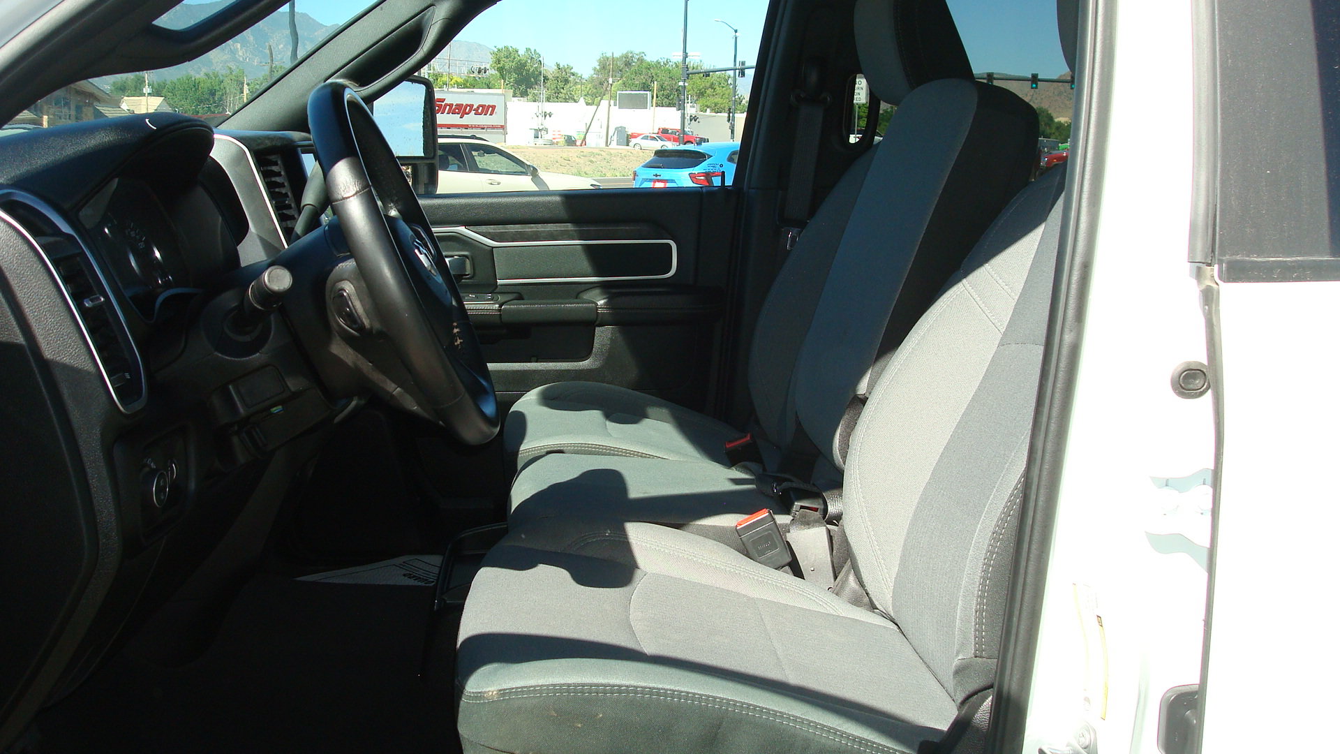 Used 2024 RAM 2500 Big Horn AWD/4WD image 12