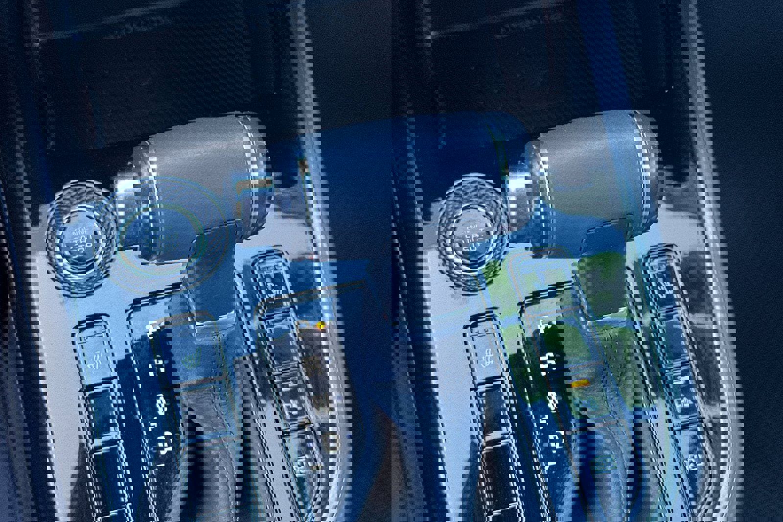 Used 2023 Kia Niro EX image 25