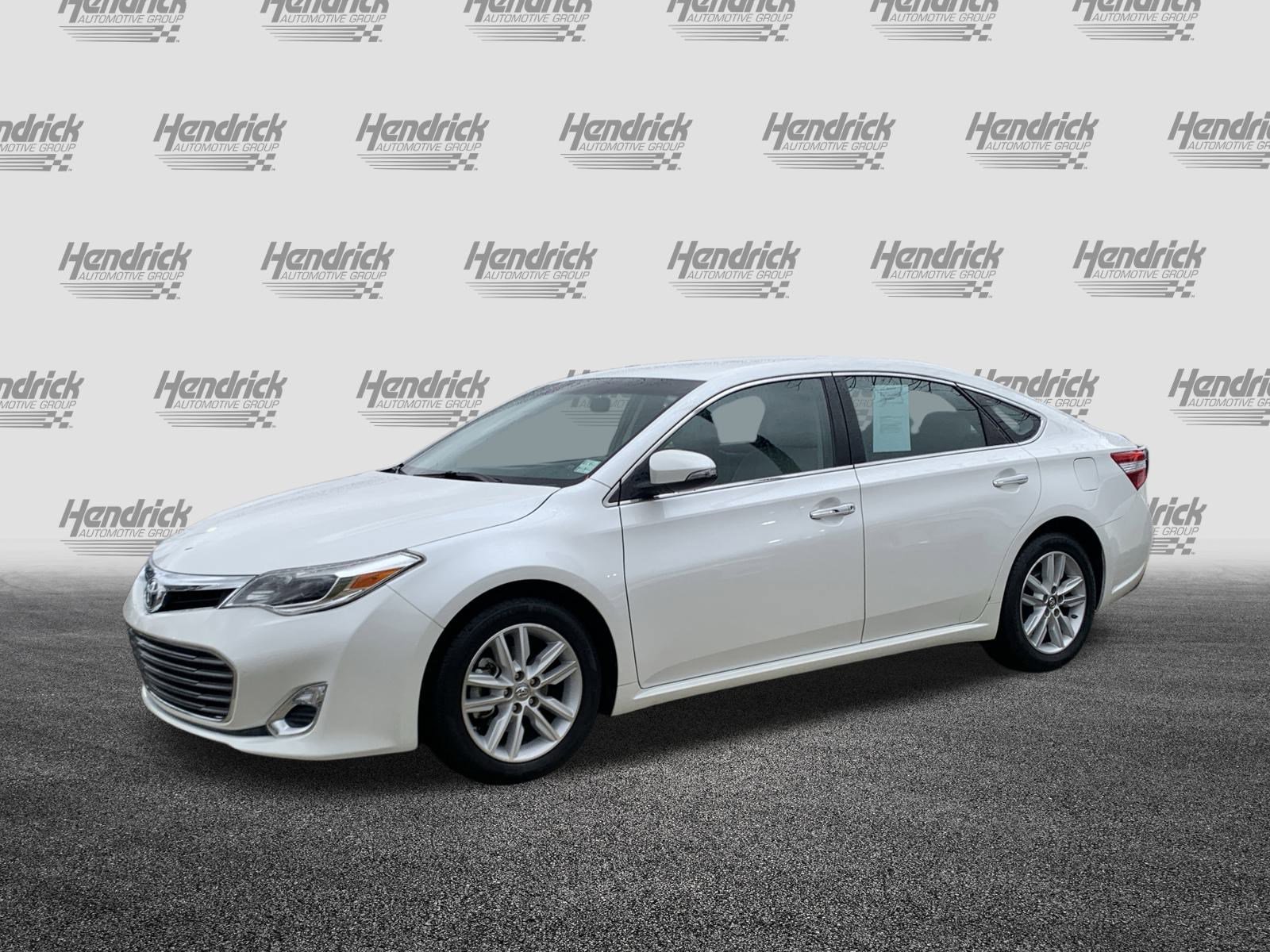 Used 2015 Toyota Avalon XLE image 5