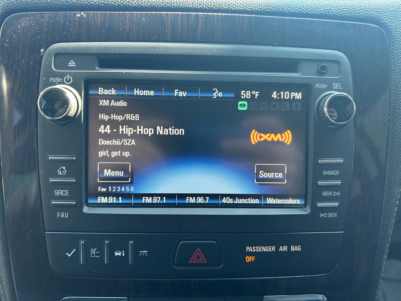 Used 2015 Chevrolet Traverse LT image 23