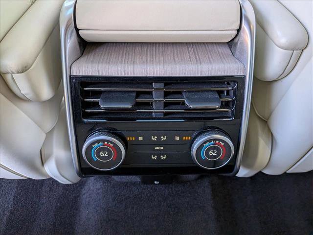 Used 2023 Land Rover Range Rover SE image 18