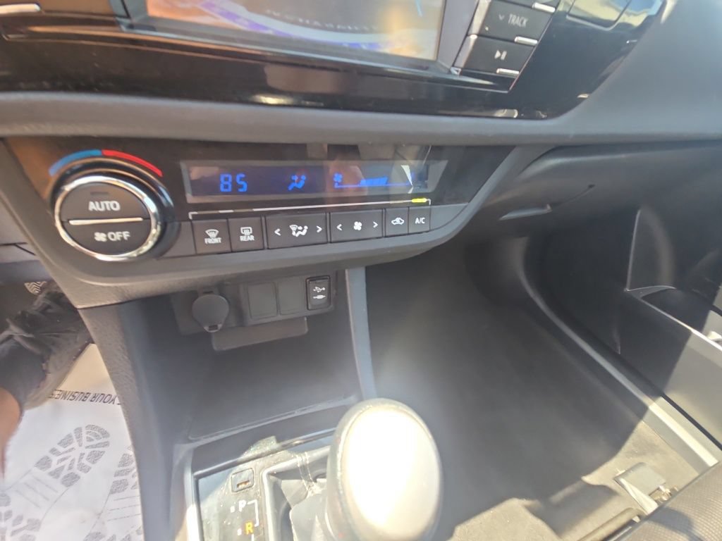 Used 2015 Toyota Corolla S FWD image 22