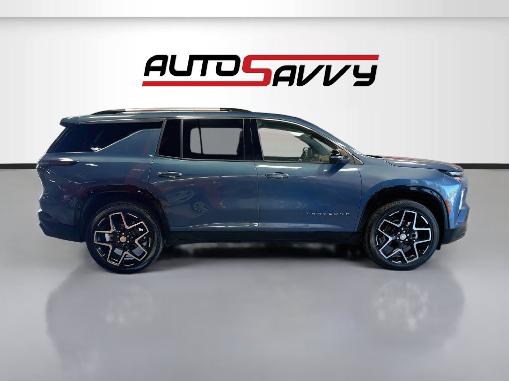 Used 2025 Chevrolet Traverse High Country AWD/4WD image 8