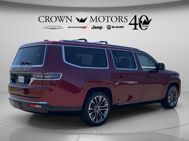 Used 2025 Jeep Grand Wagoneer L Series III w/ Rear Seat Video Group 1 AWD/4WD image 5