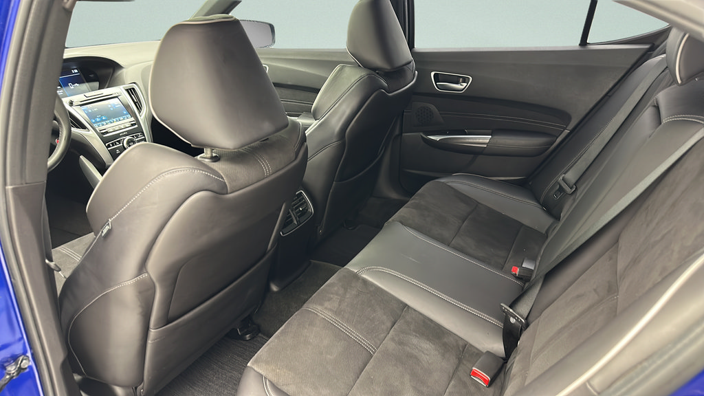 Used 2018 Acura TLX w/ Technology & A-SPEC Package FWD image 10
