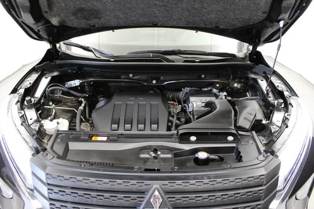 Used 2024 Mitsubishi Eclipse Cross SEL AWD/4WD image 32