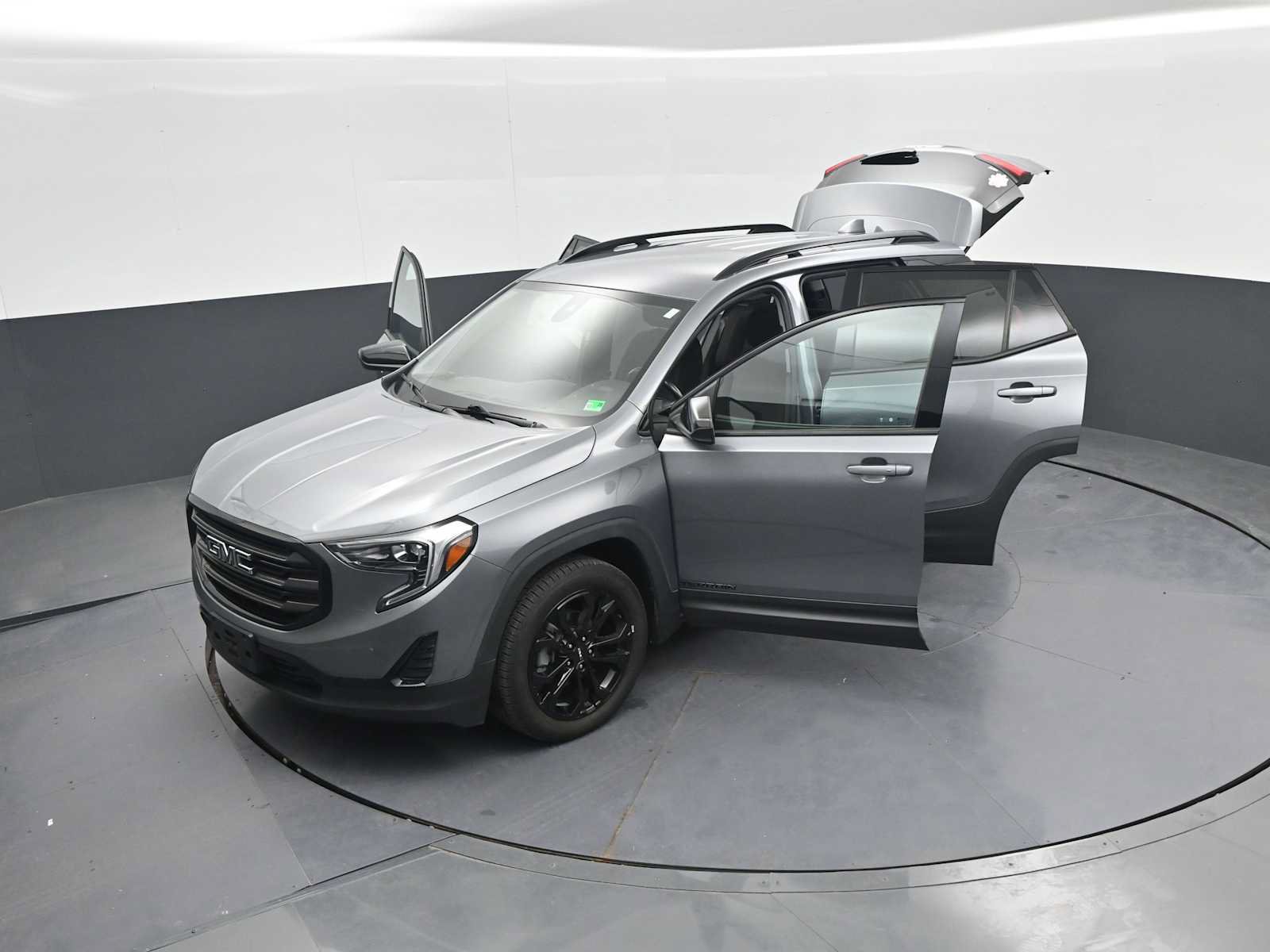 Used 2021 GMC Terrain SLE w/ Driver Convenience Package AWD/4WD image 43