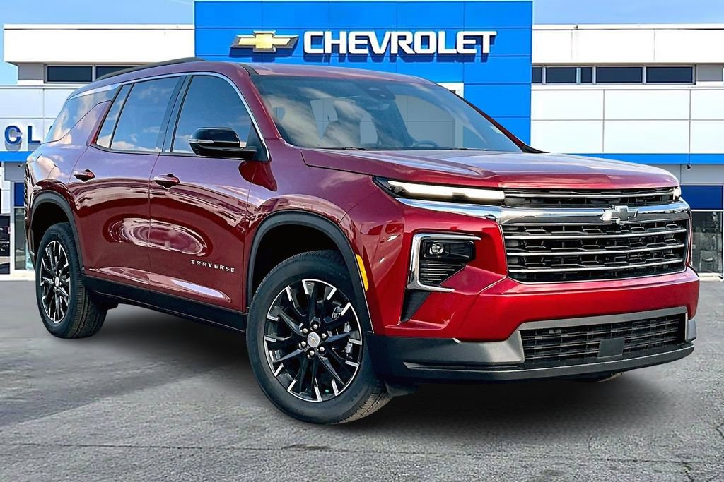 New 2026 Chevrolet Traverse LT w/ Sun and Wheel Package