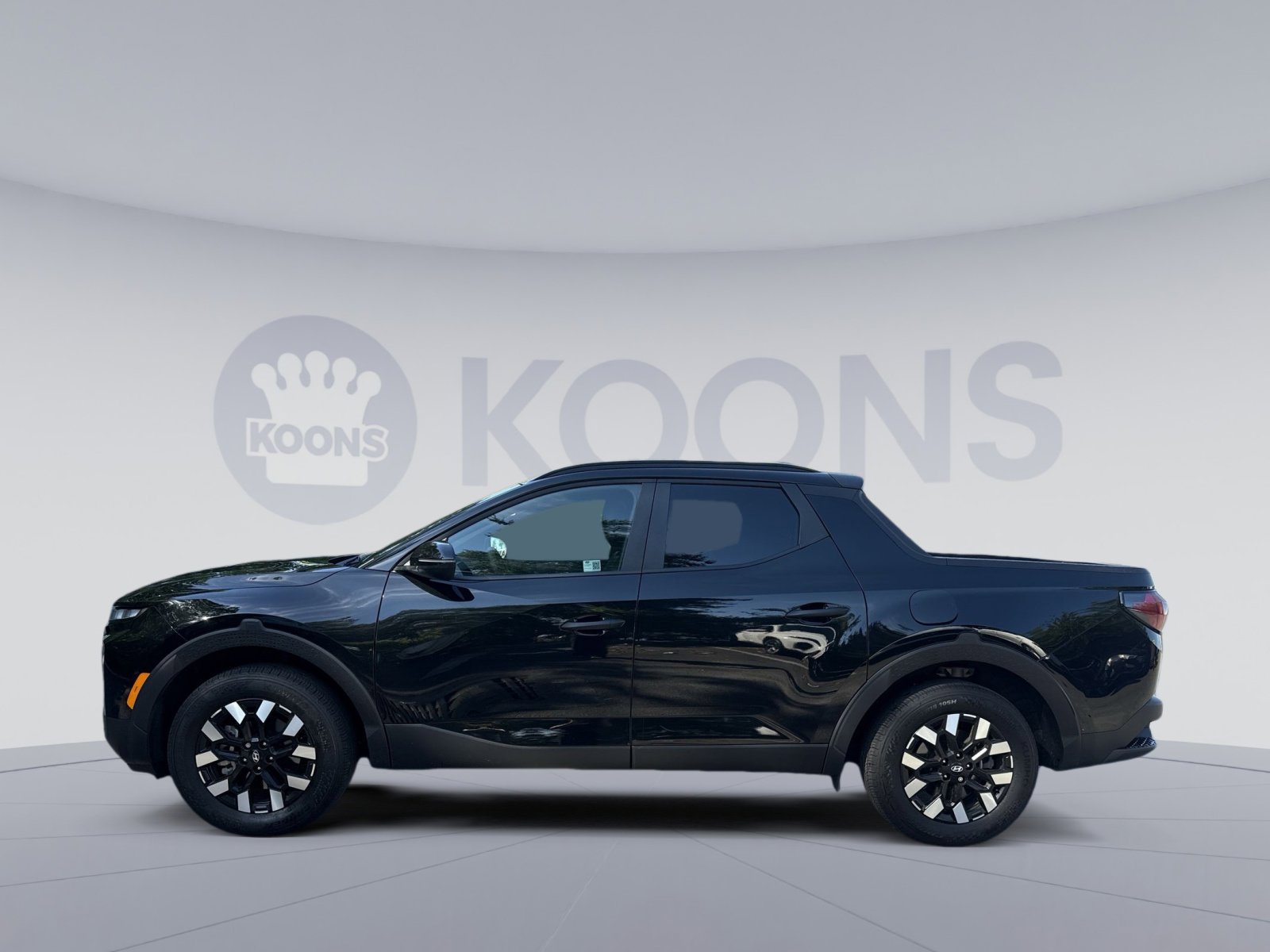 Used 2025 Hyundai Santa Cruz SEL AWD/4WD image 2