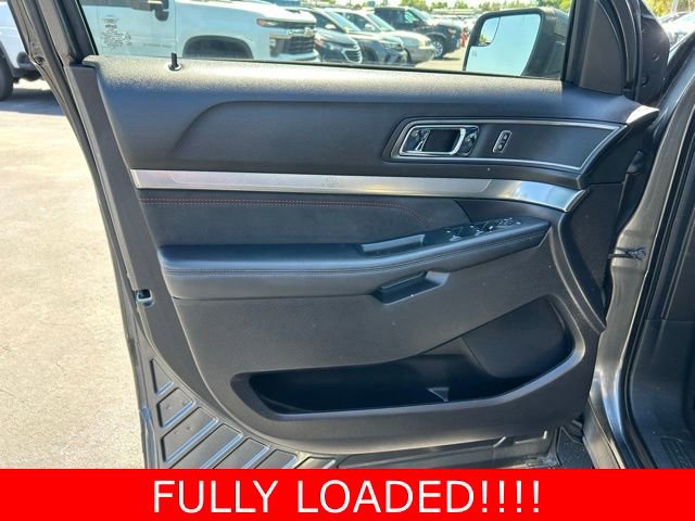 Used 2018 Ford Explorer XLT w/ Equipment Group 202A image 12