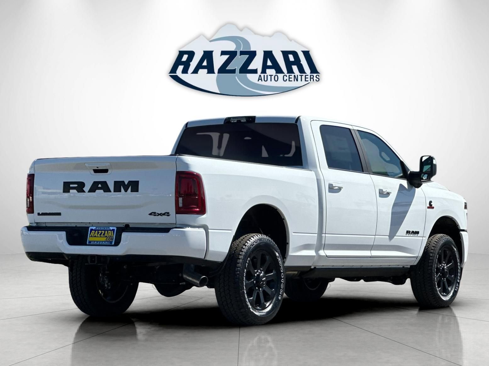 New 2026 RAM 2500 Laramie AWD/4WD image 3