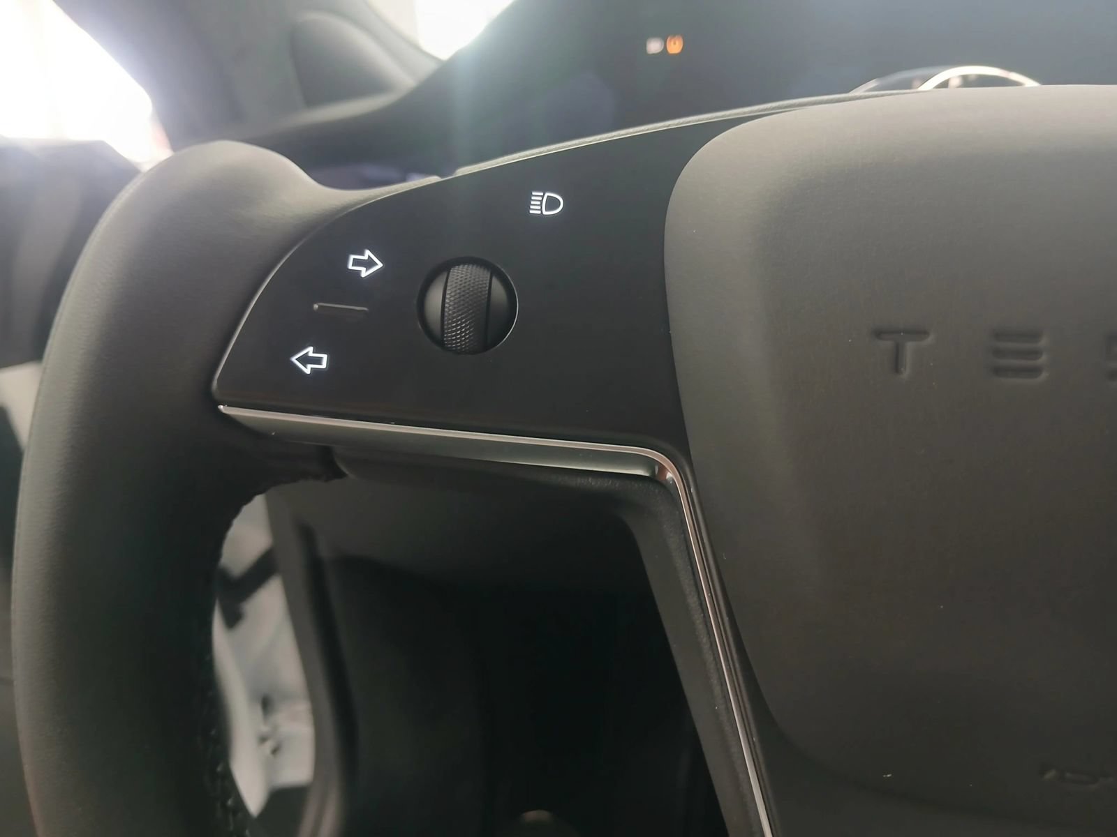 Used 2025 Tesla Model S Plaid AWD/4WD image 23